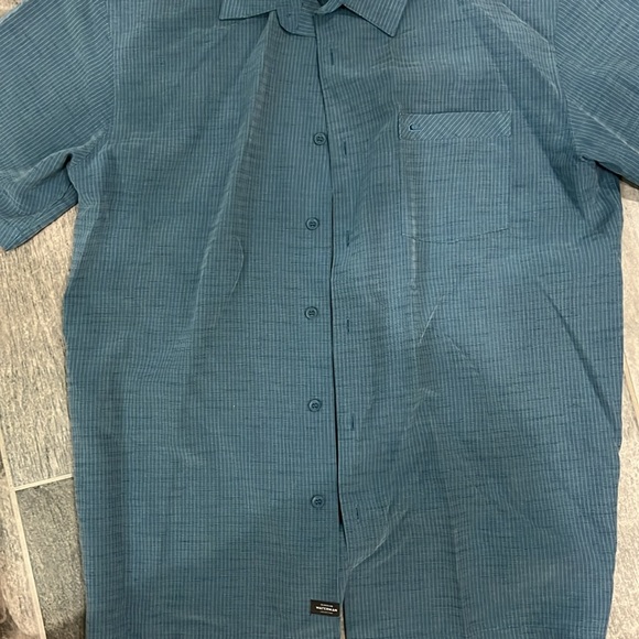 Quicksilver Waterman Blue Button Down - Picture 4 of 4